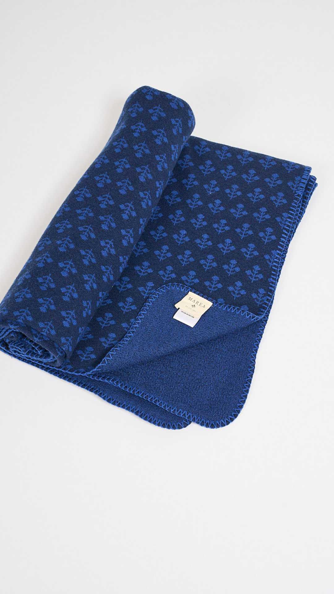 Marea Flower Blanket - Blue