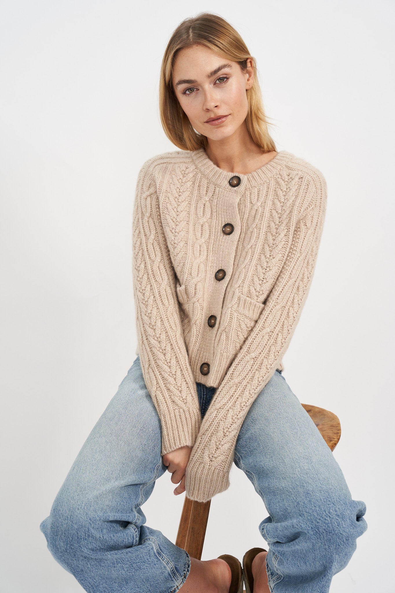 Amalie Cardi - Oatmeal