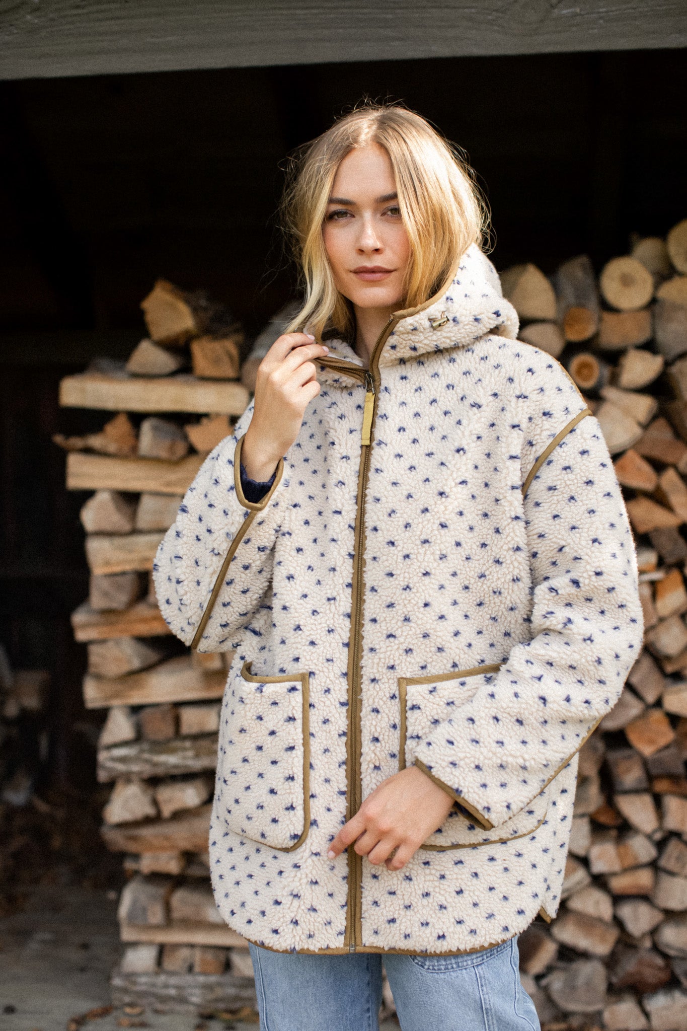 Hooded Sherpa Jacket - Ivory/Blue Birdseye