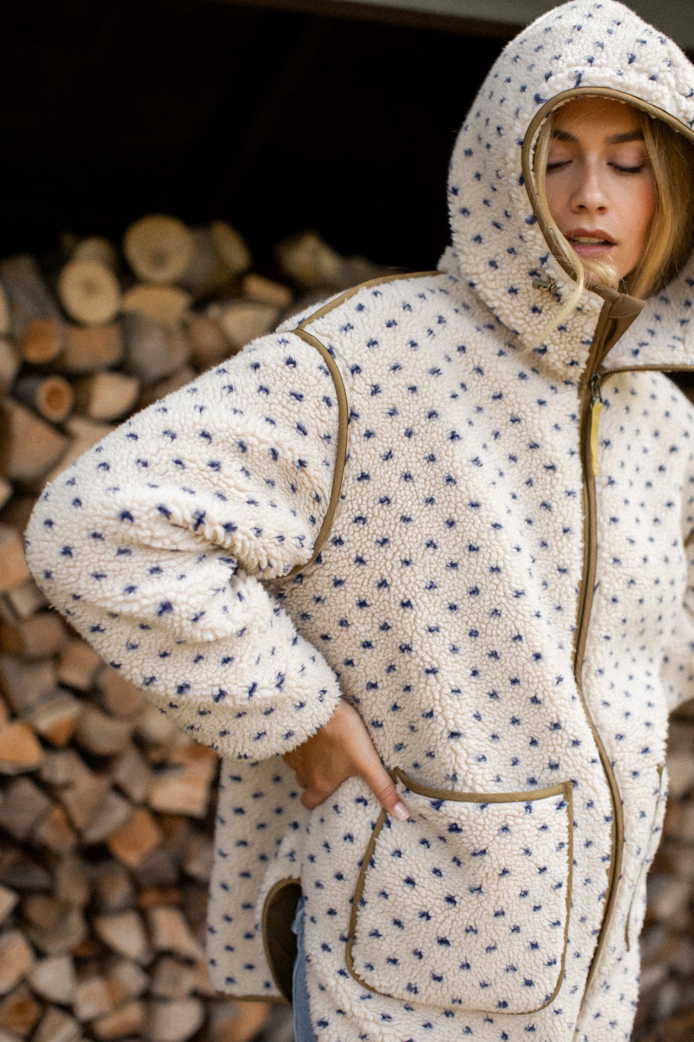 Hooded Sherpa Jacket - Ivory/Blue Birdseye