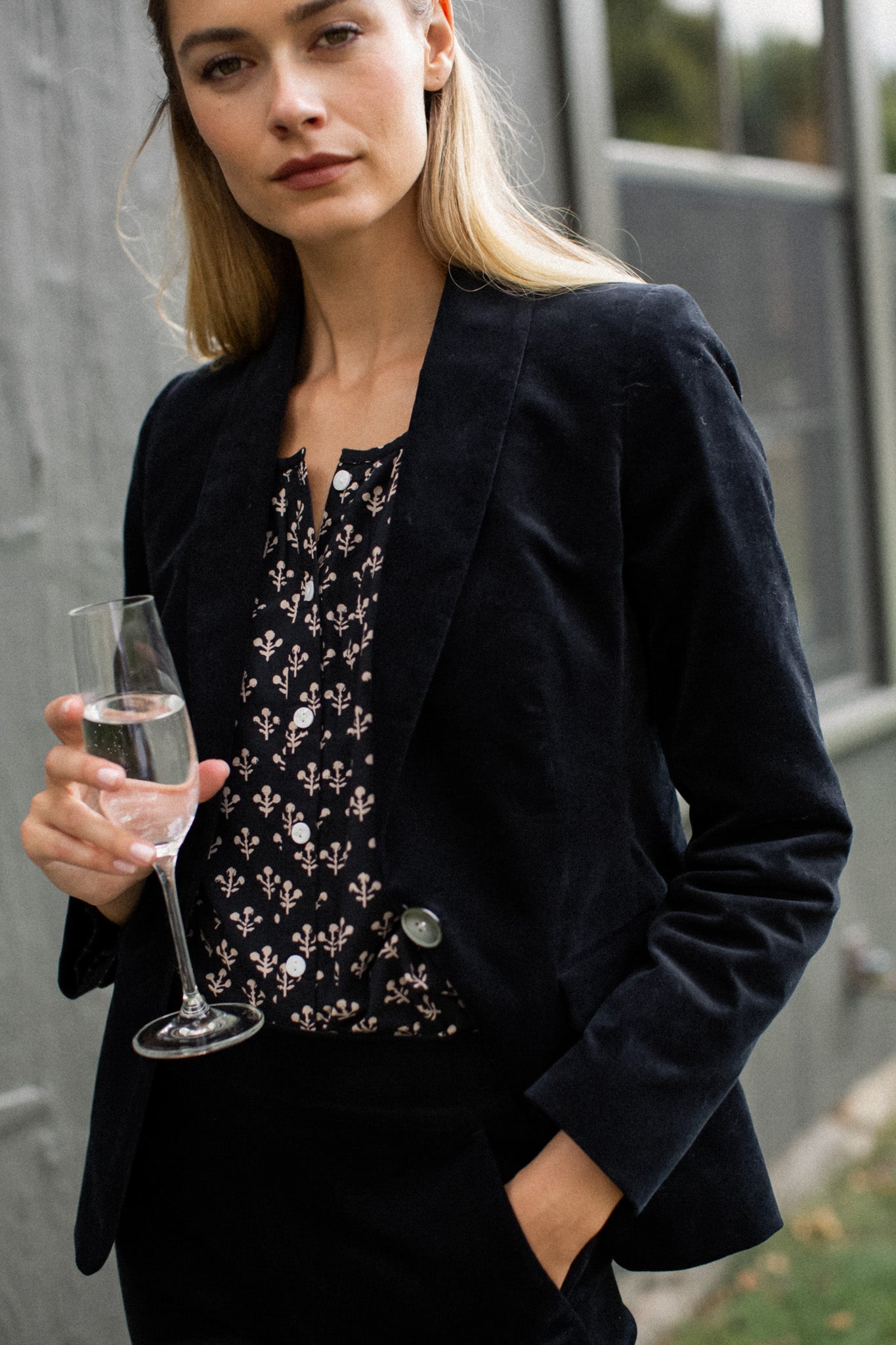 Velvet Blazer - Black