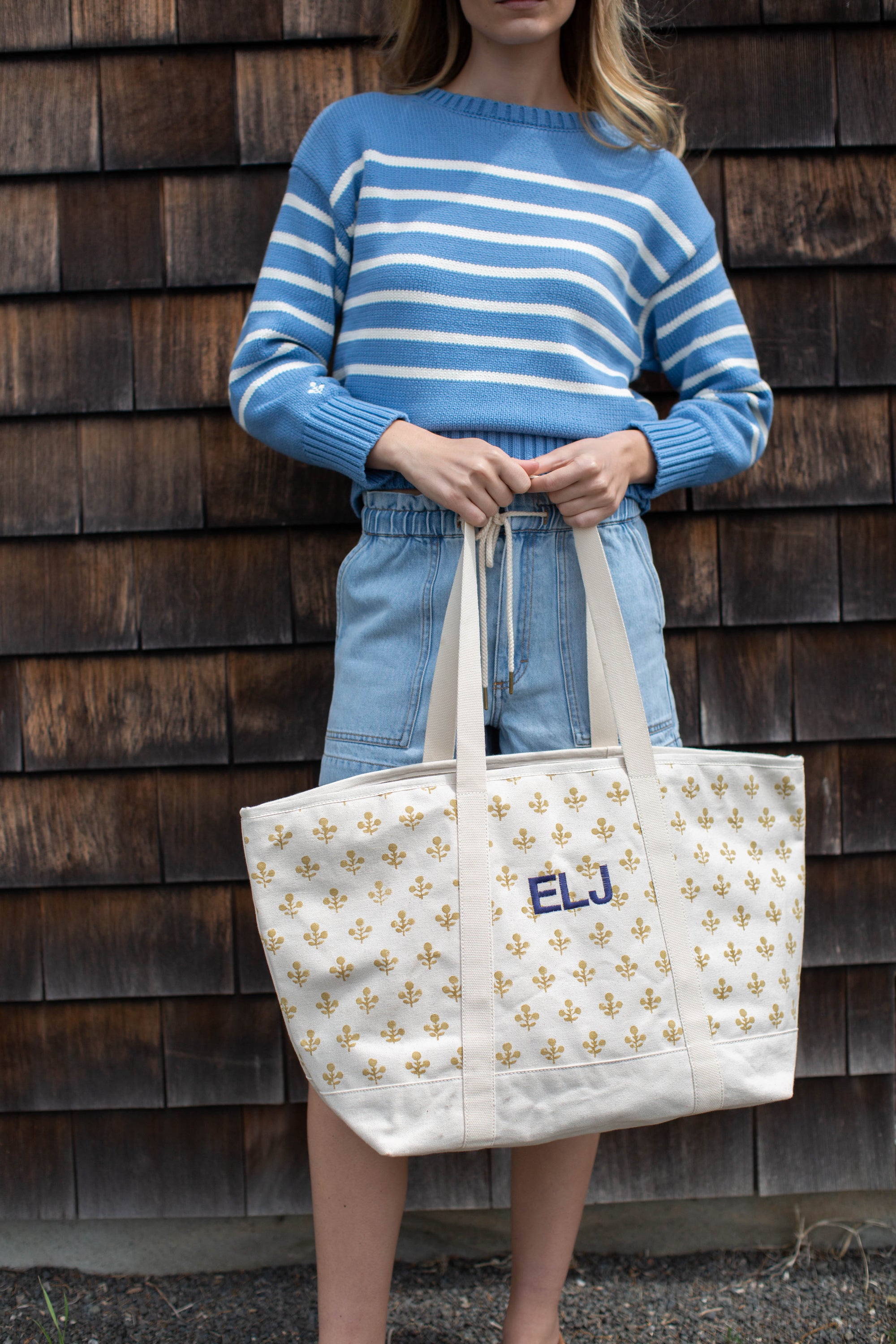 Marea Flower Canvas Weekender