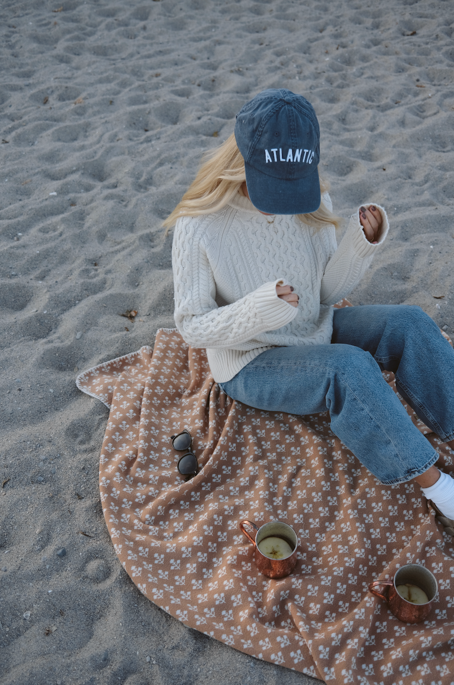 Marea Flower Blanket - Camel