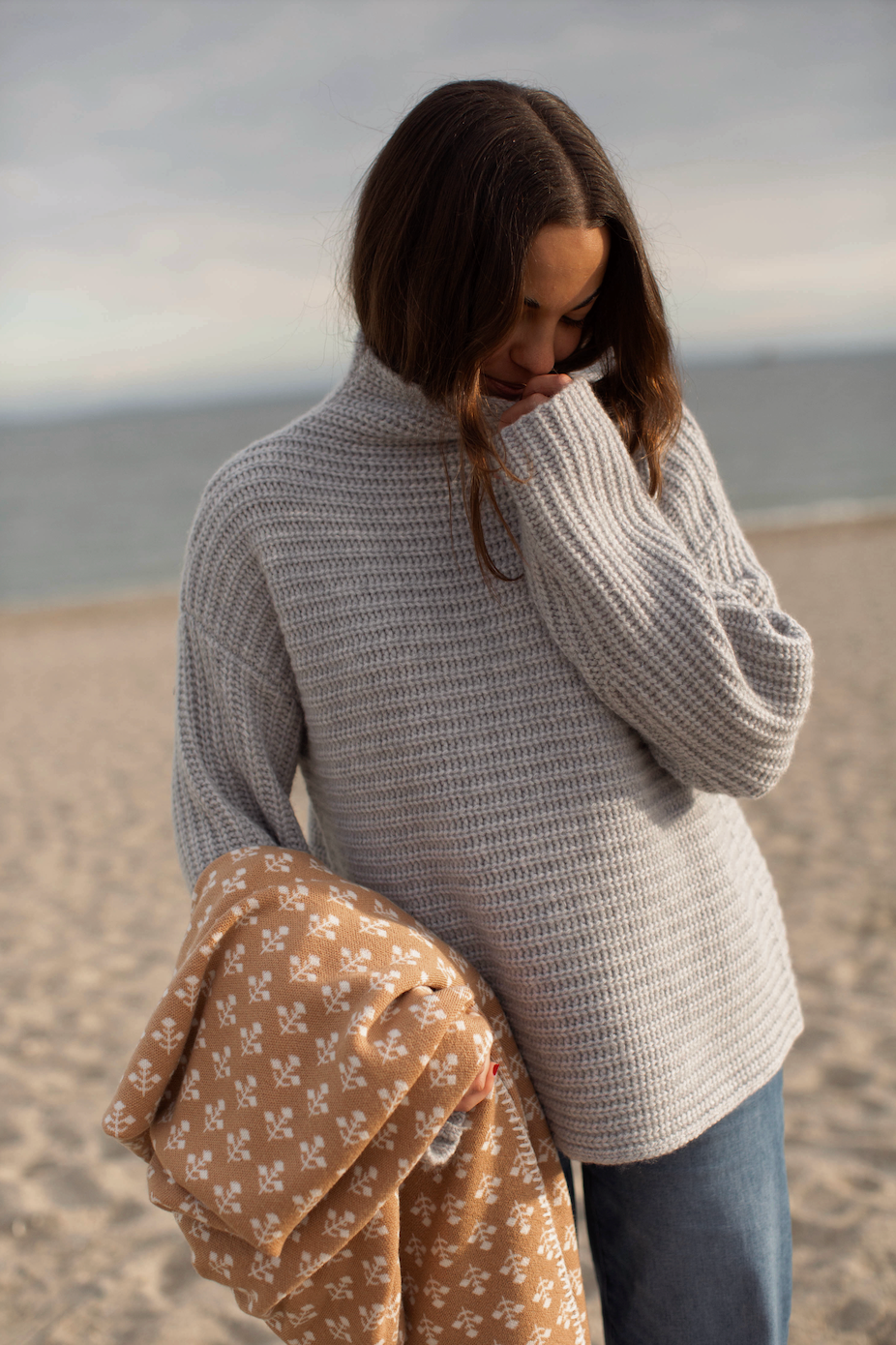 Marea Flower Blanket - Camel