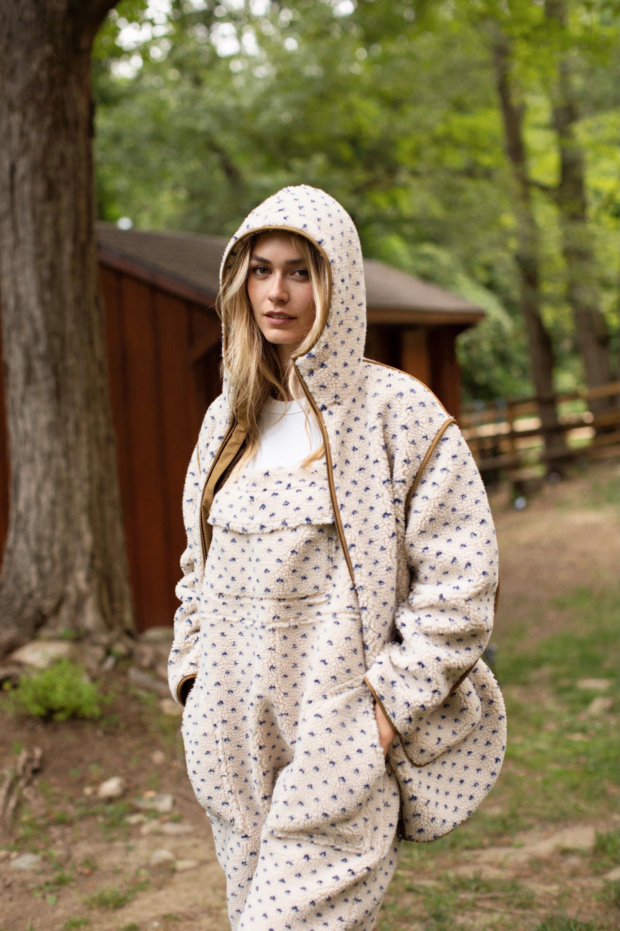 Hooded Sherpa Jacket - Ivory/Blue Birdseye