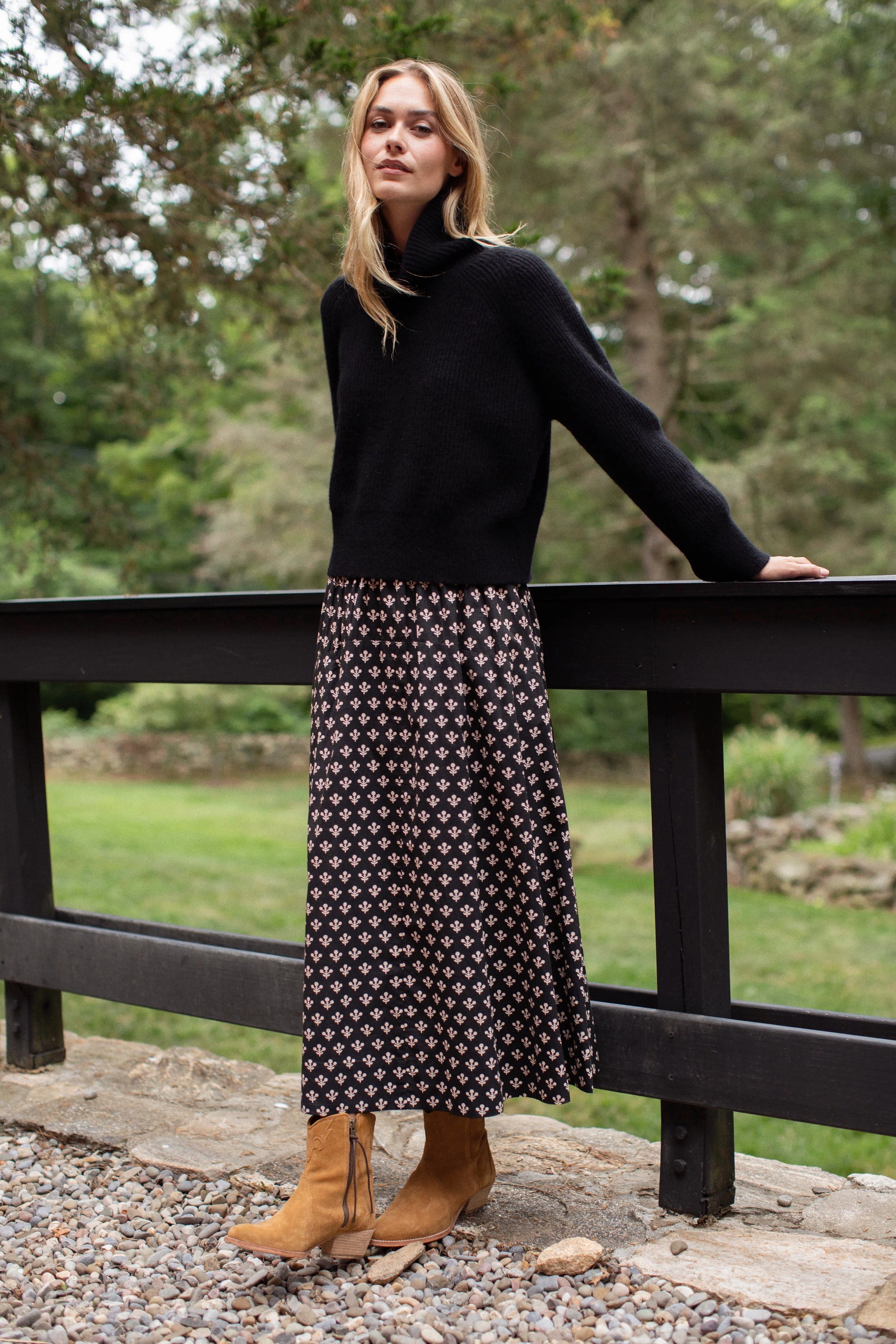 Louisa Skirt - Black Marea Flower