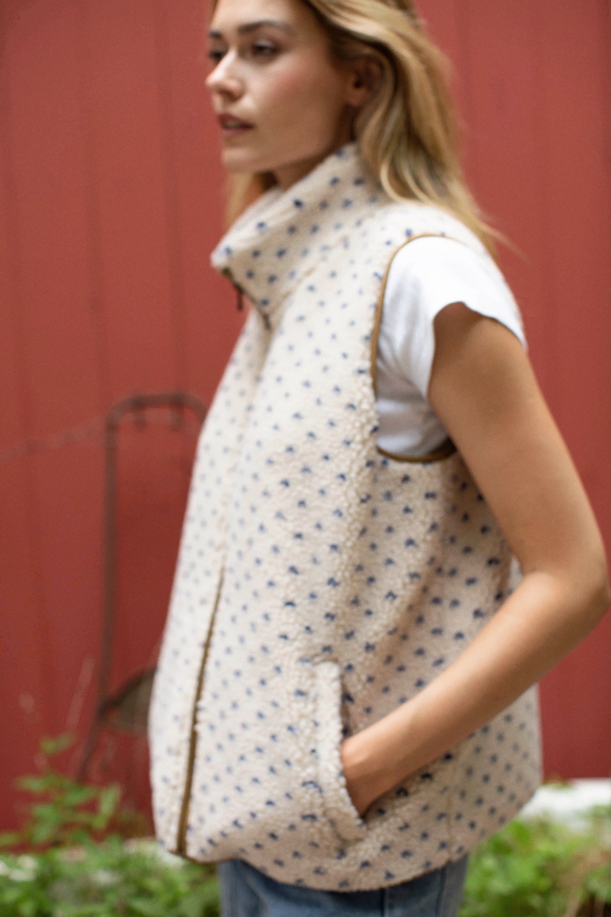 Sherpa Vest - Ivory/Blue Birdseye
