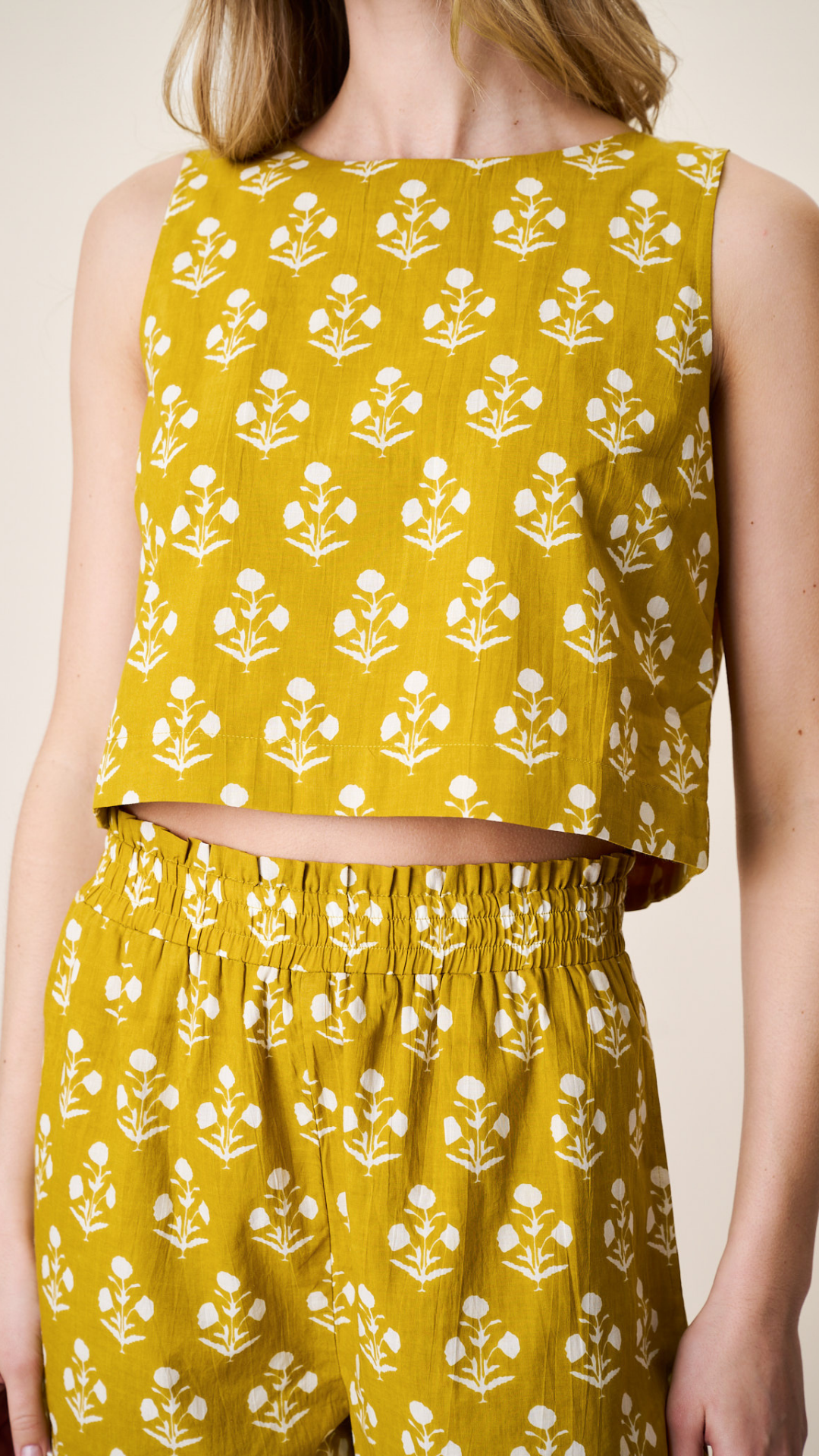 Ava Shorts - Chartreuse Daffodil