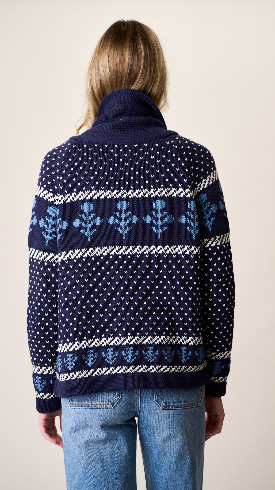 Marea Shawl Cardigan in Intarsia - Navy