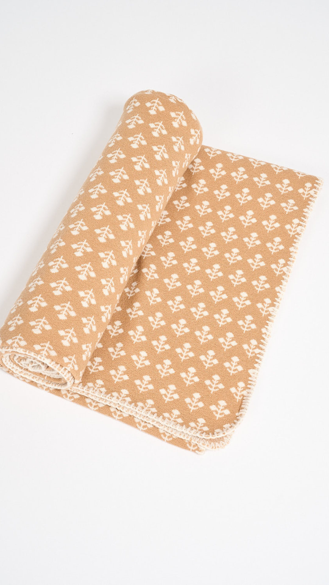 Marea Flower Blanket - Camel