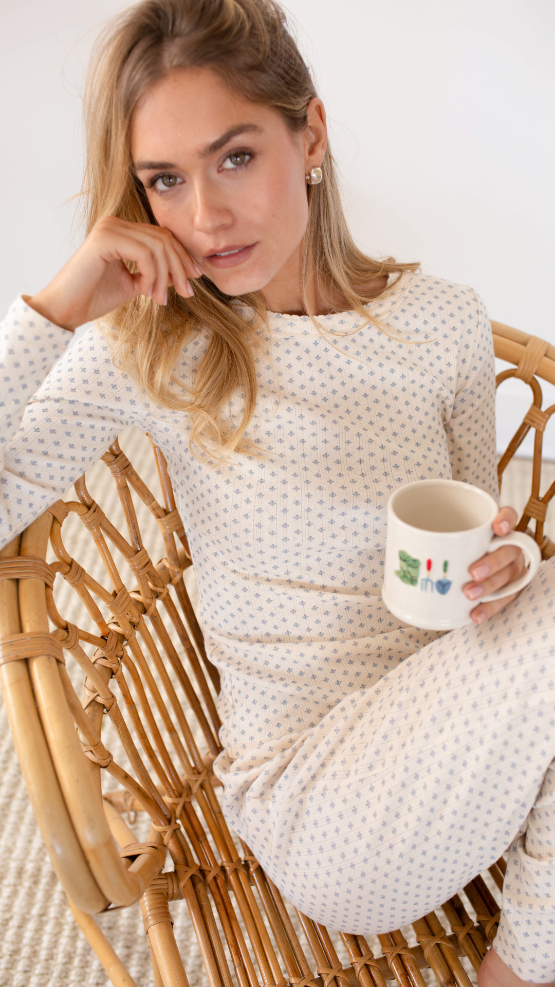 Pointelle Long Sleeve Crewneck - Ivory/Blue Marea Flower