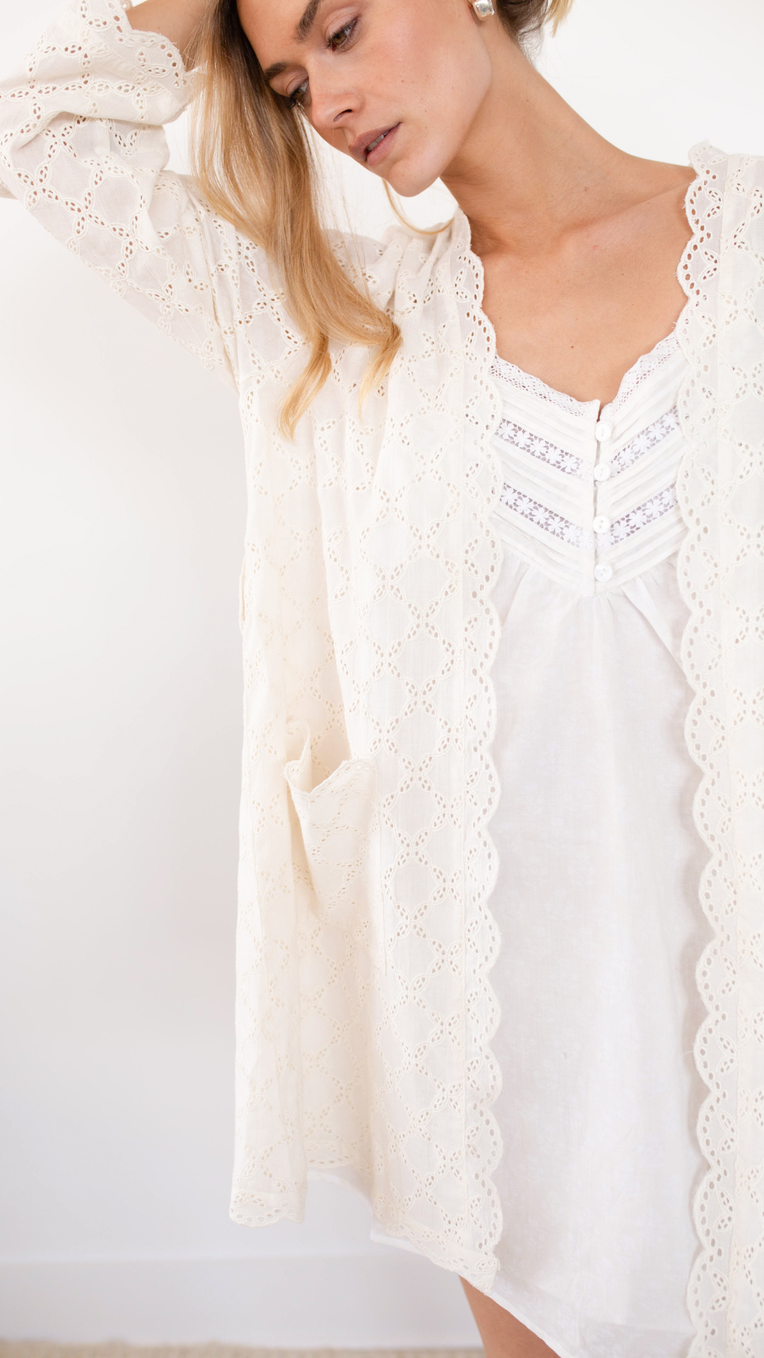 Isla Robe - Ivory Lattice Eyelet