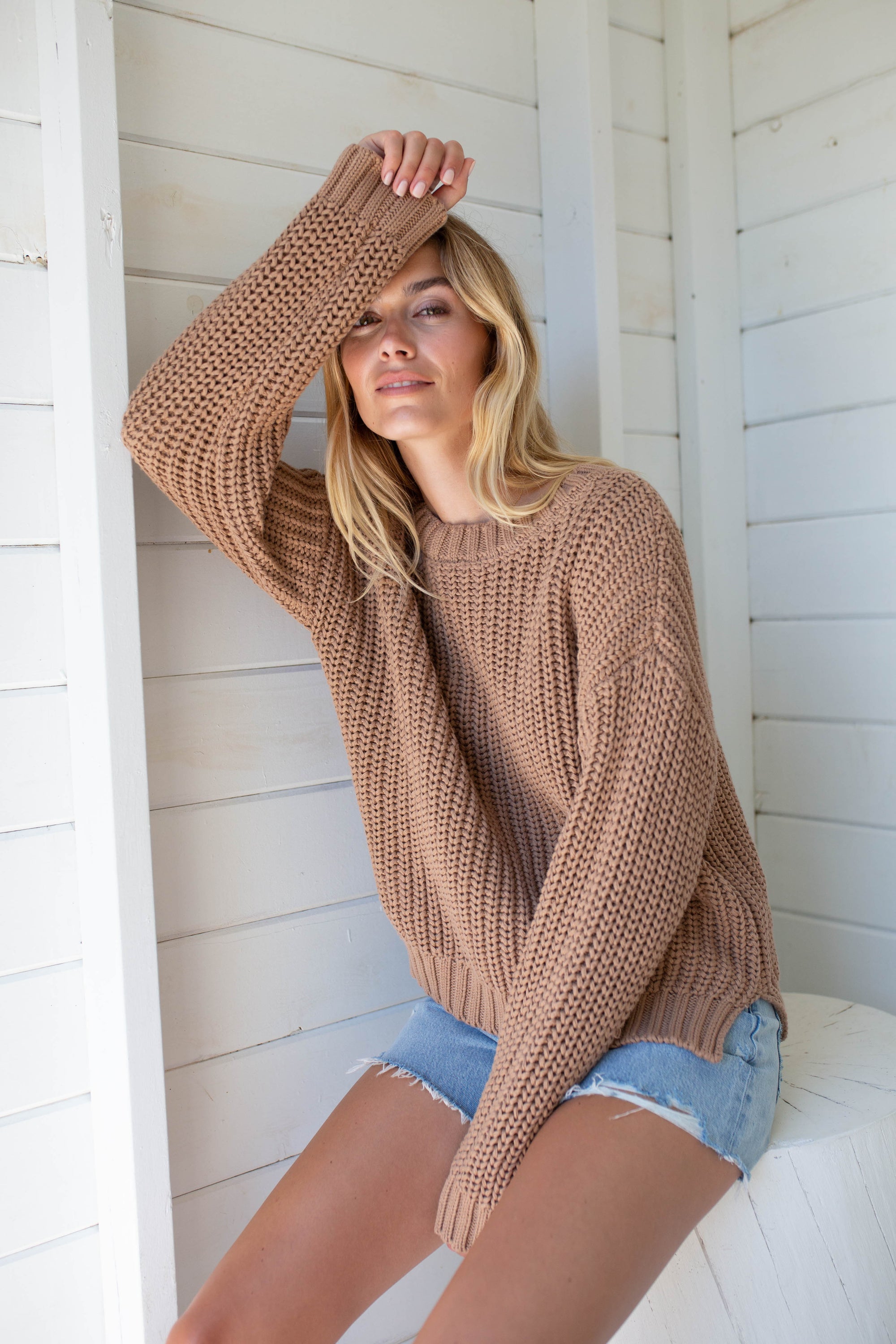 Beach Sweater - Camel