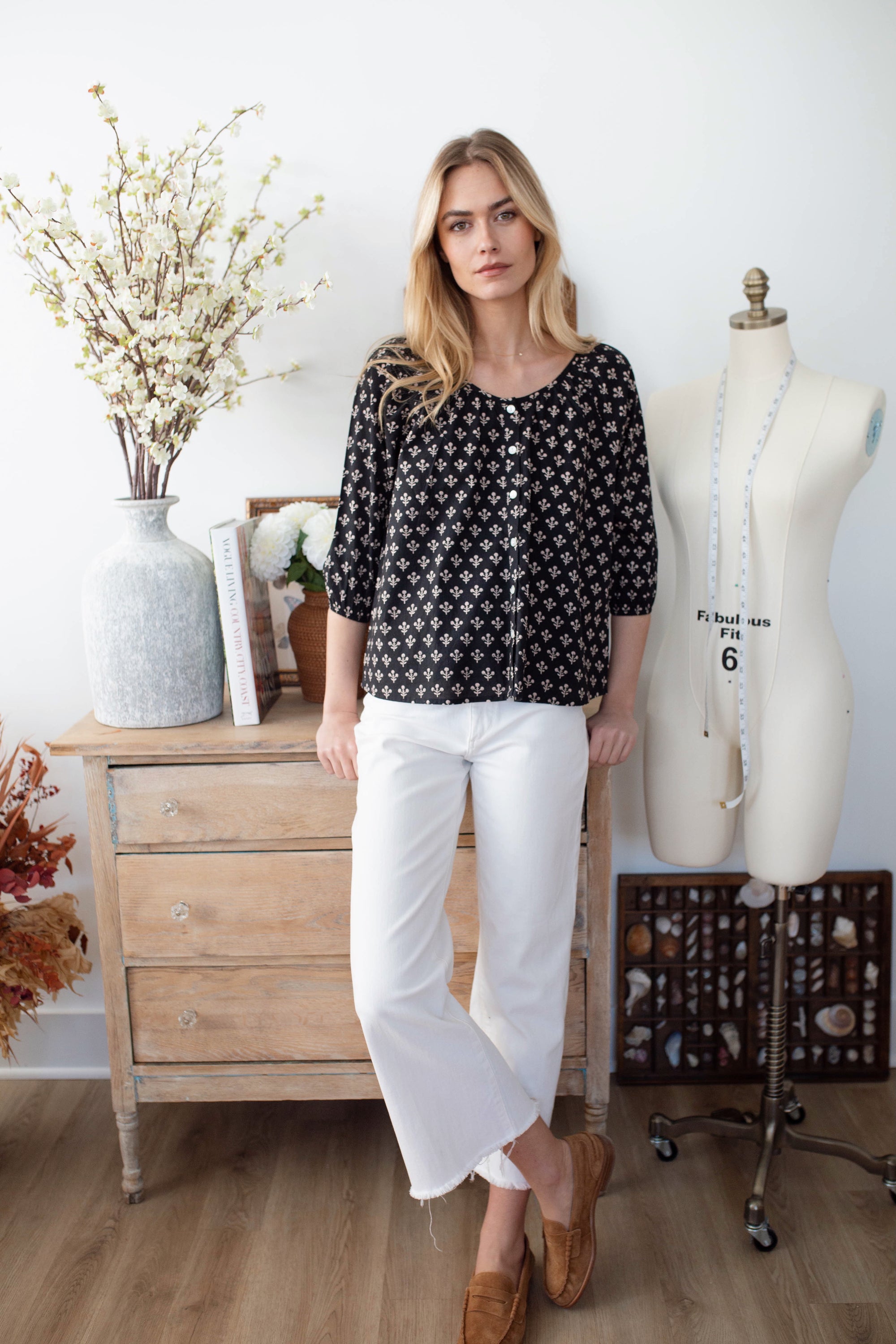 Sophie Top - Black Marea Flower
