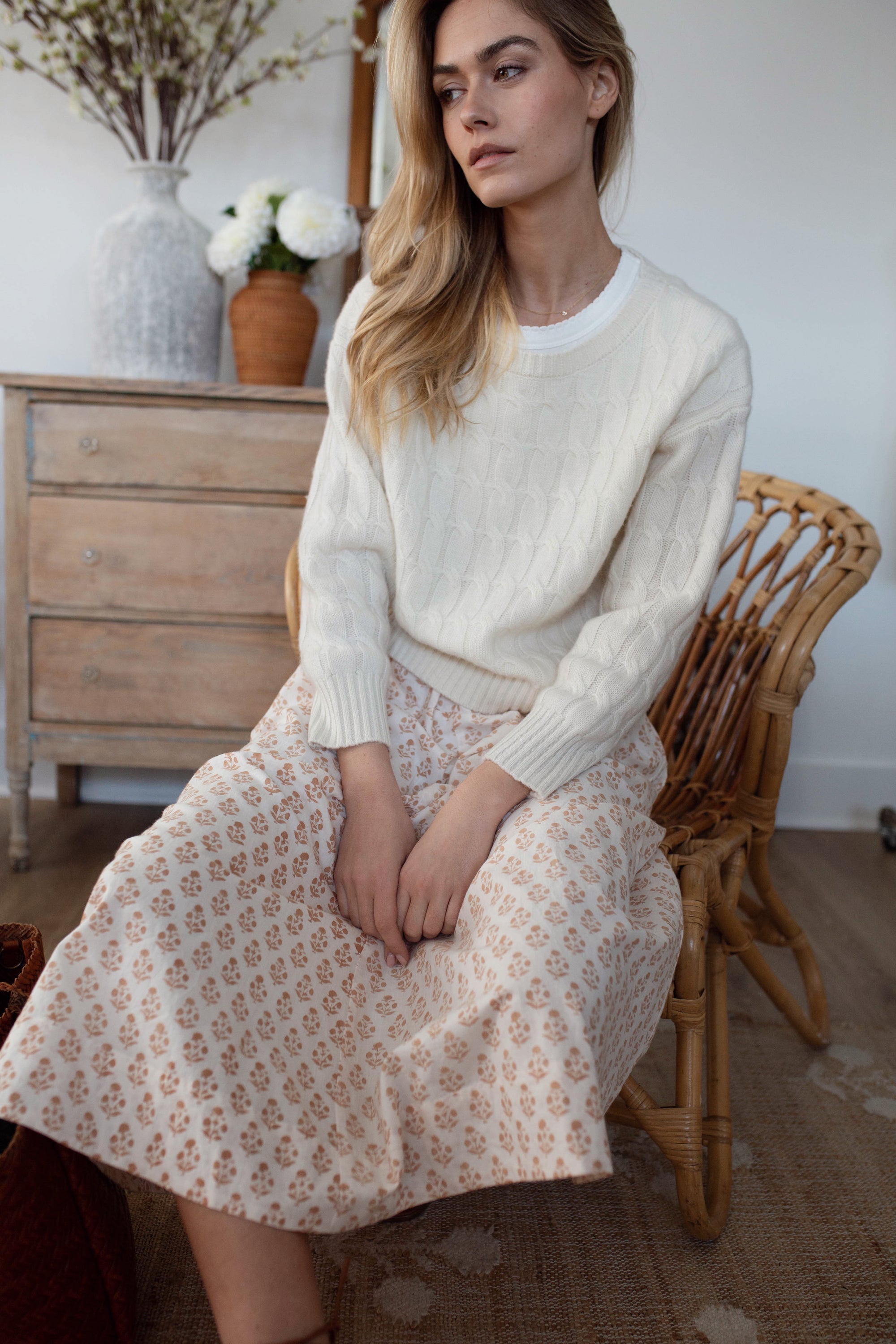 Slouchy Cable Knit Cashmere Sweater - Ivory