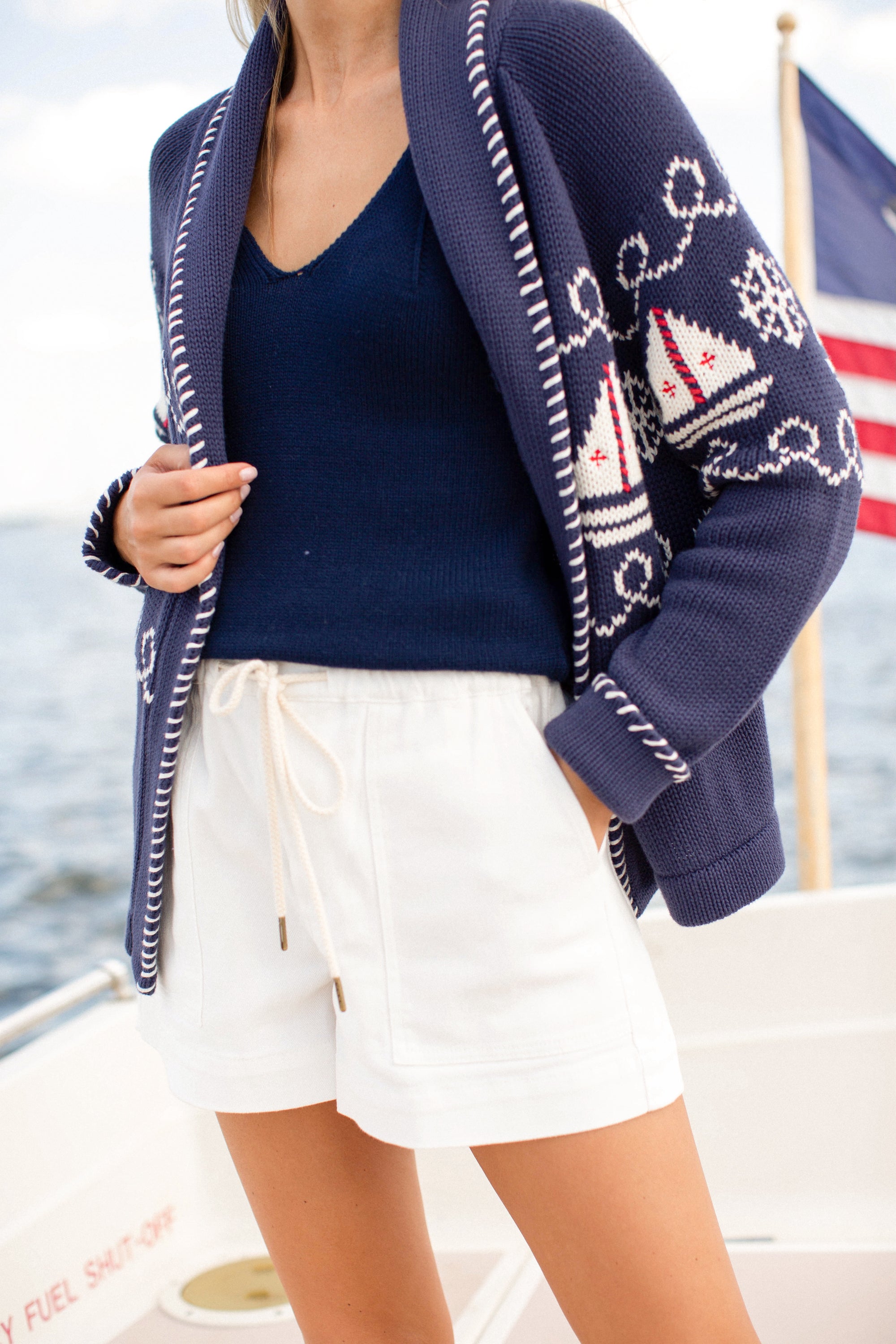 Marea Shawl Cardigan in Nautical Intarsia – Navy