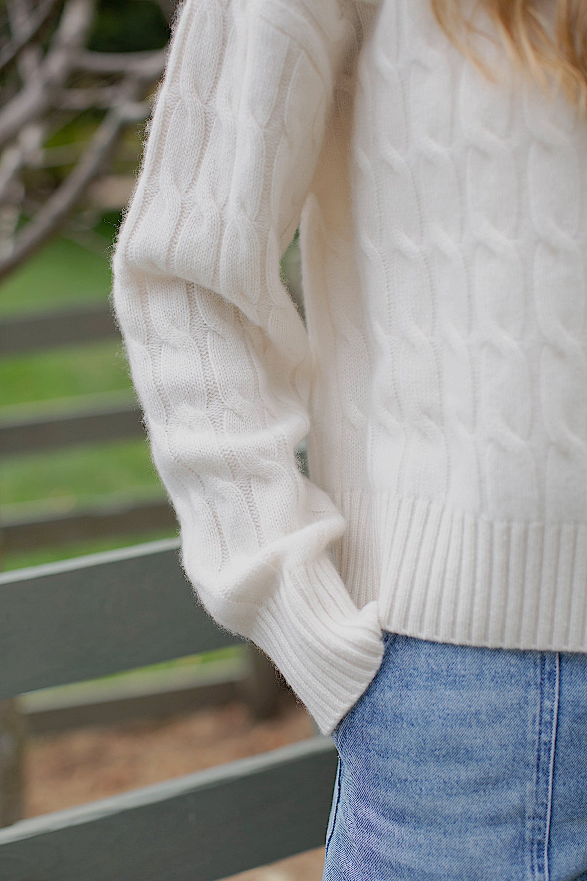 Slouchy Cable Knit Cashmere Sweater - Ivory
