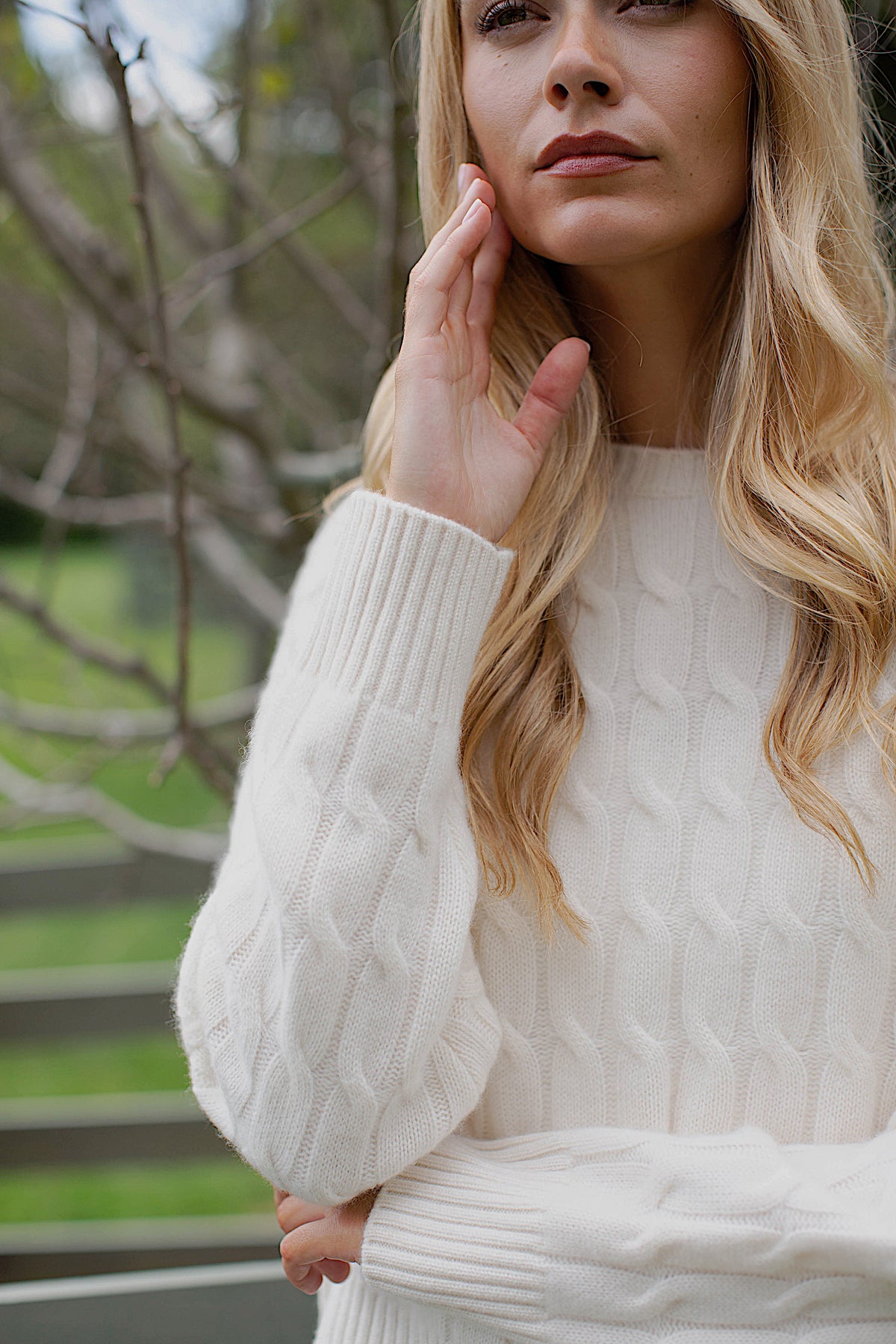 Slouchy Cable Knit Cashmere Sweater - Ivory
