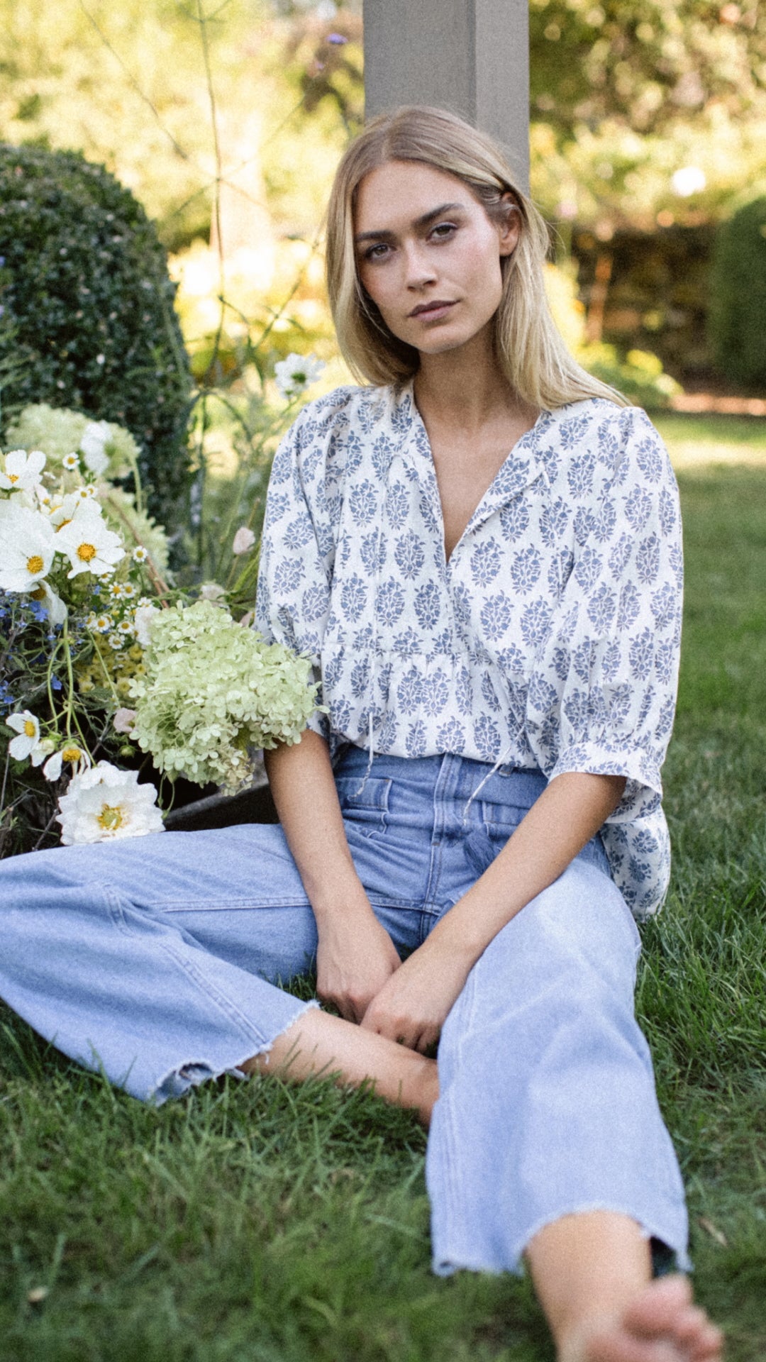Steph Top - Ivory/Indigo Meadow