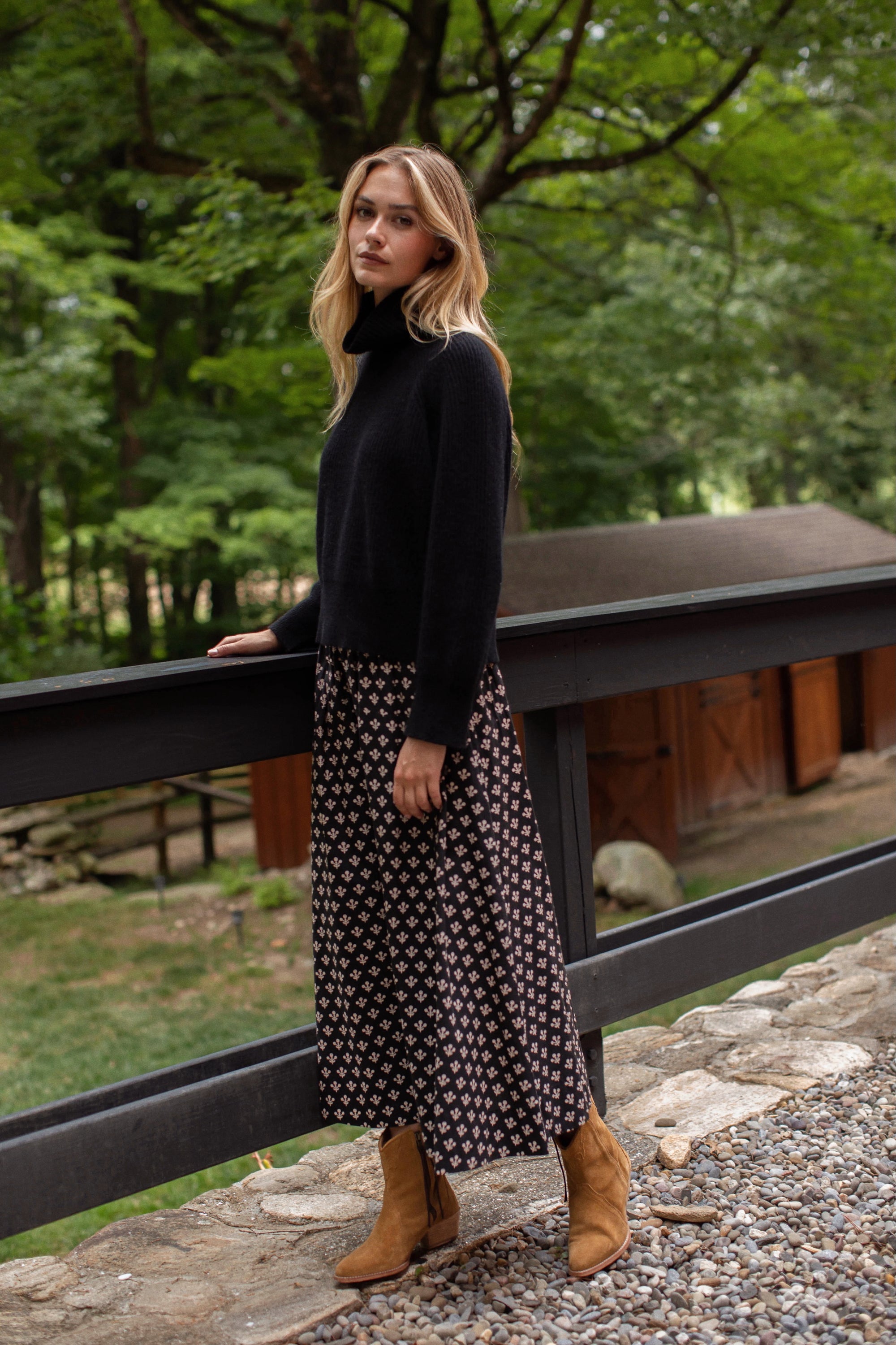 Louisa Skirt - Black Marea Flower