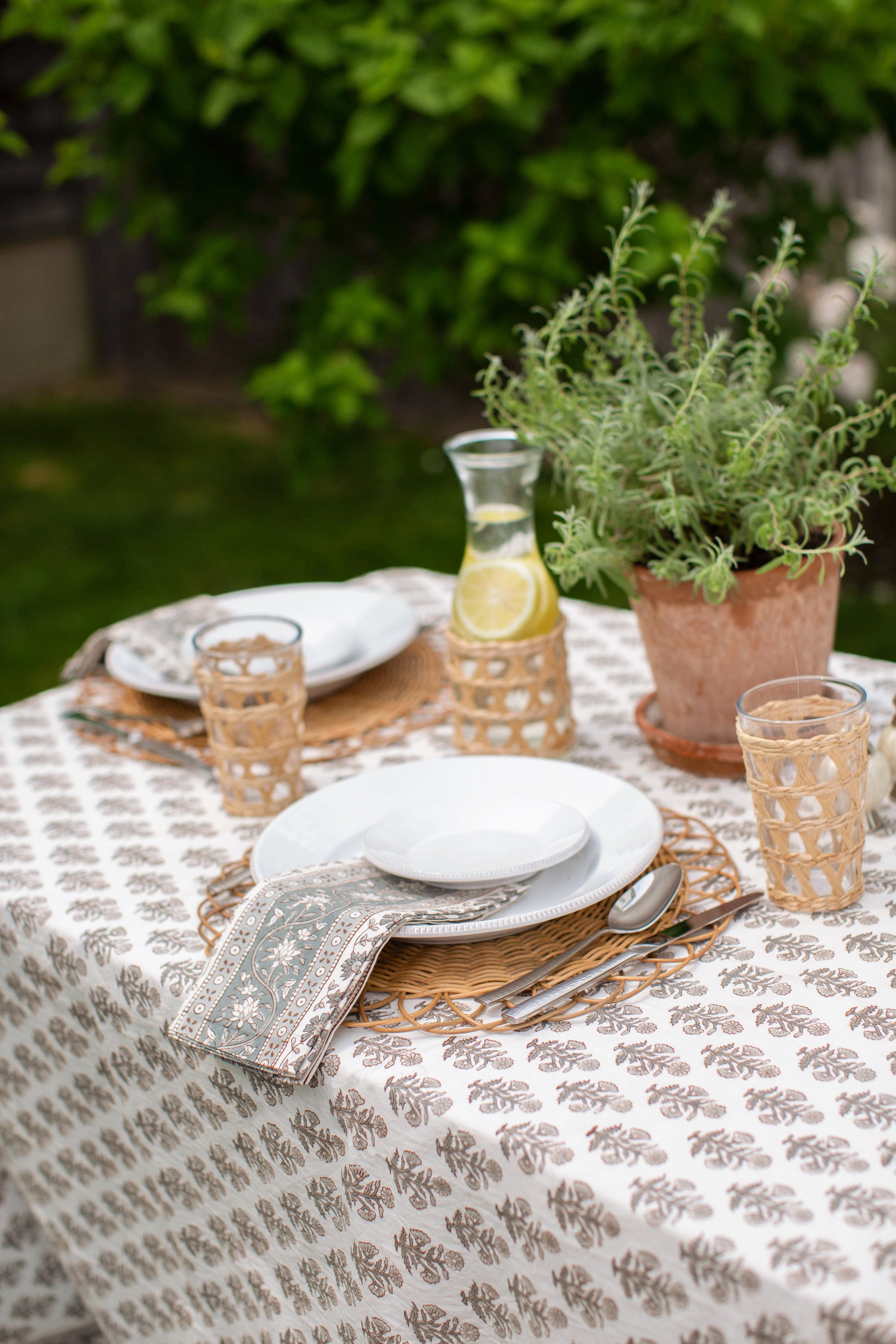 Tablecloth - Sage Primrose