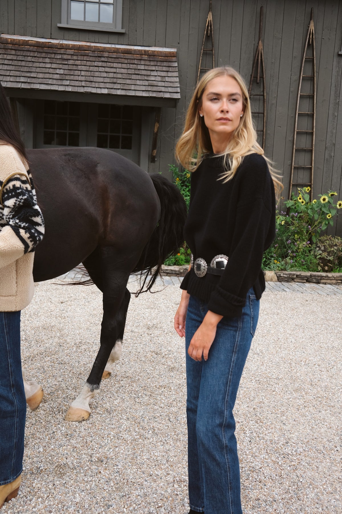 Milton Cashmere Sweater - Black