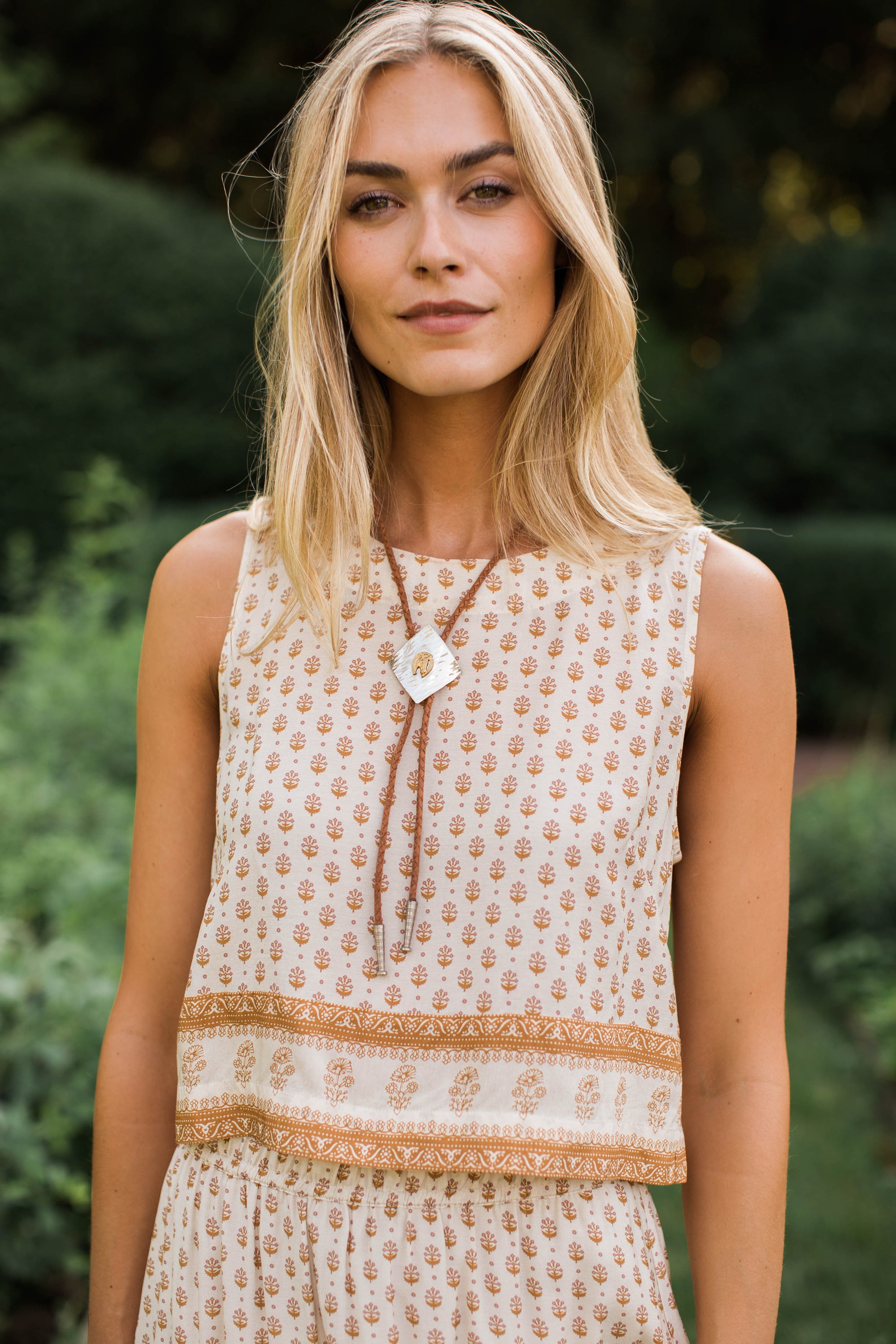 Josie Cropped Tank - Dune Mini Petunia