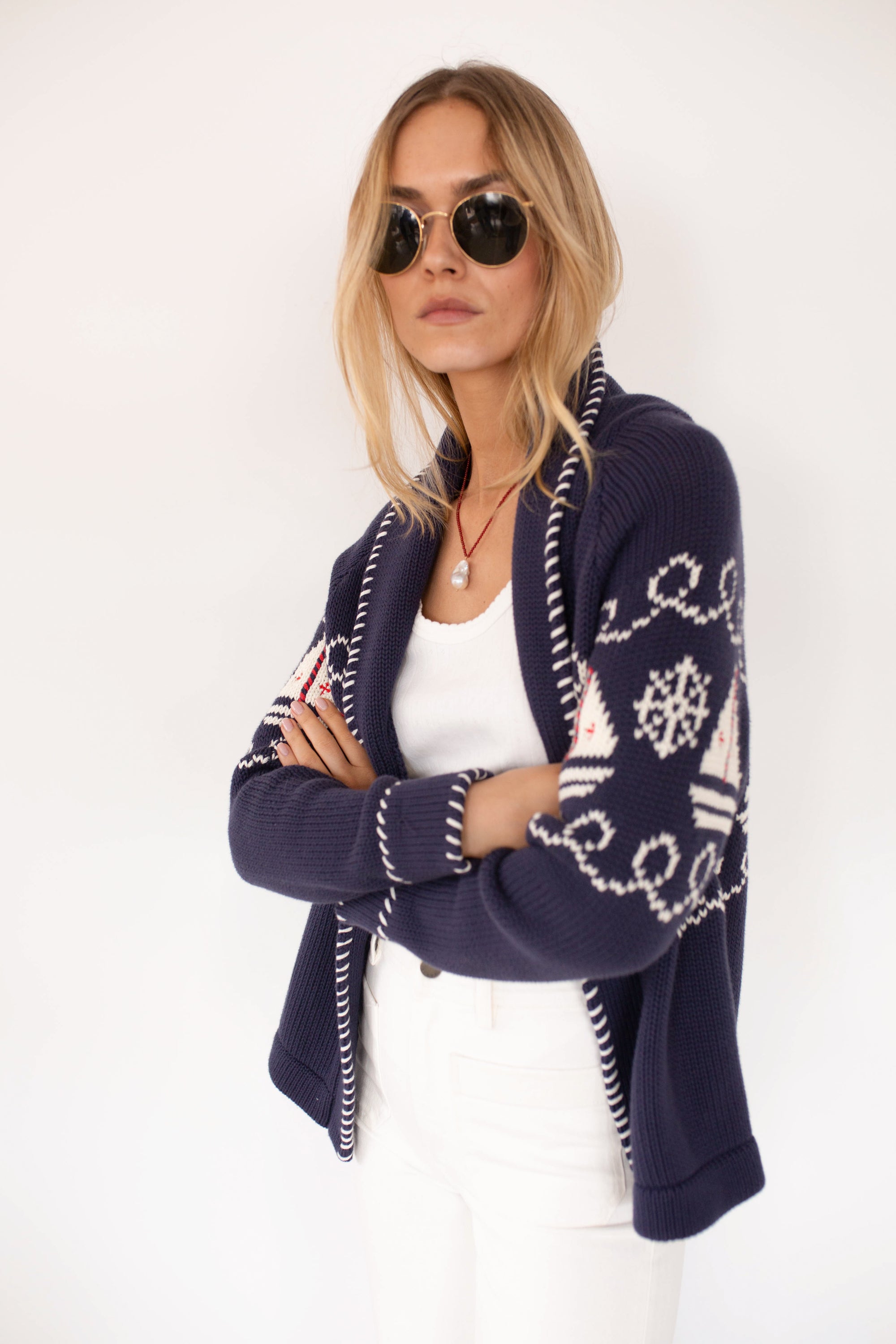 Marea Shawl Cardigan in Nautical Intarsia – Navy