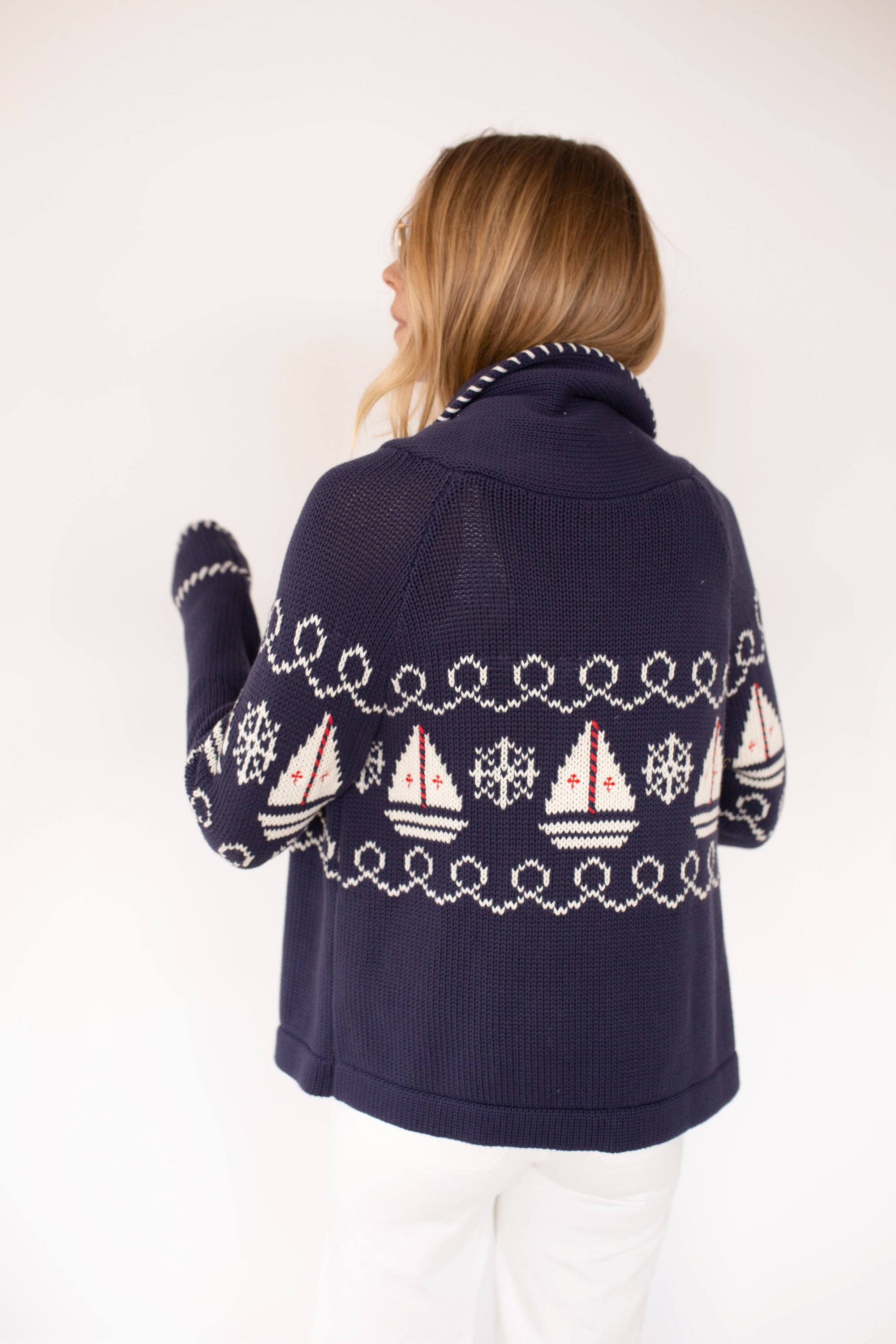 Marea Shawl Cardigan in Nautical Intarsia – Navy