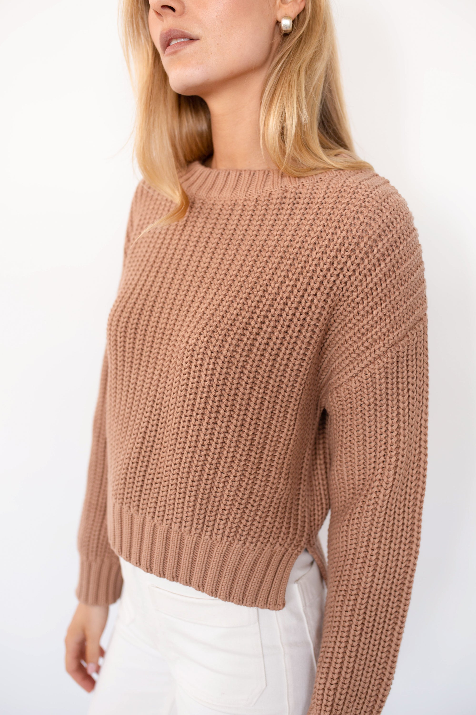 Cropped Beach Sweater - Camel