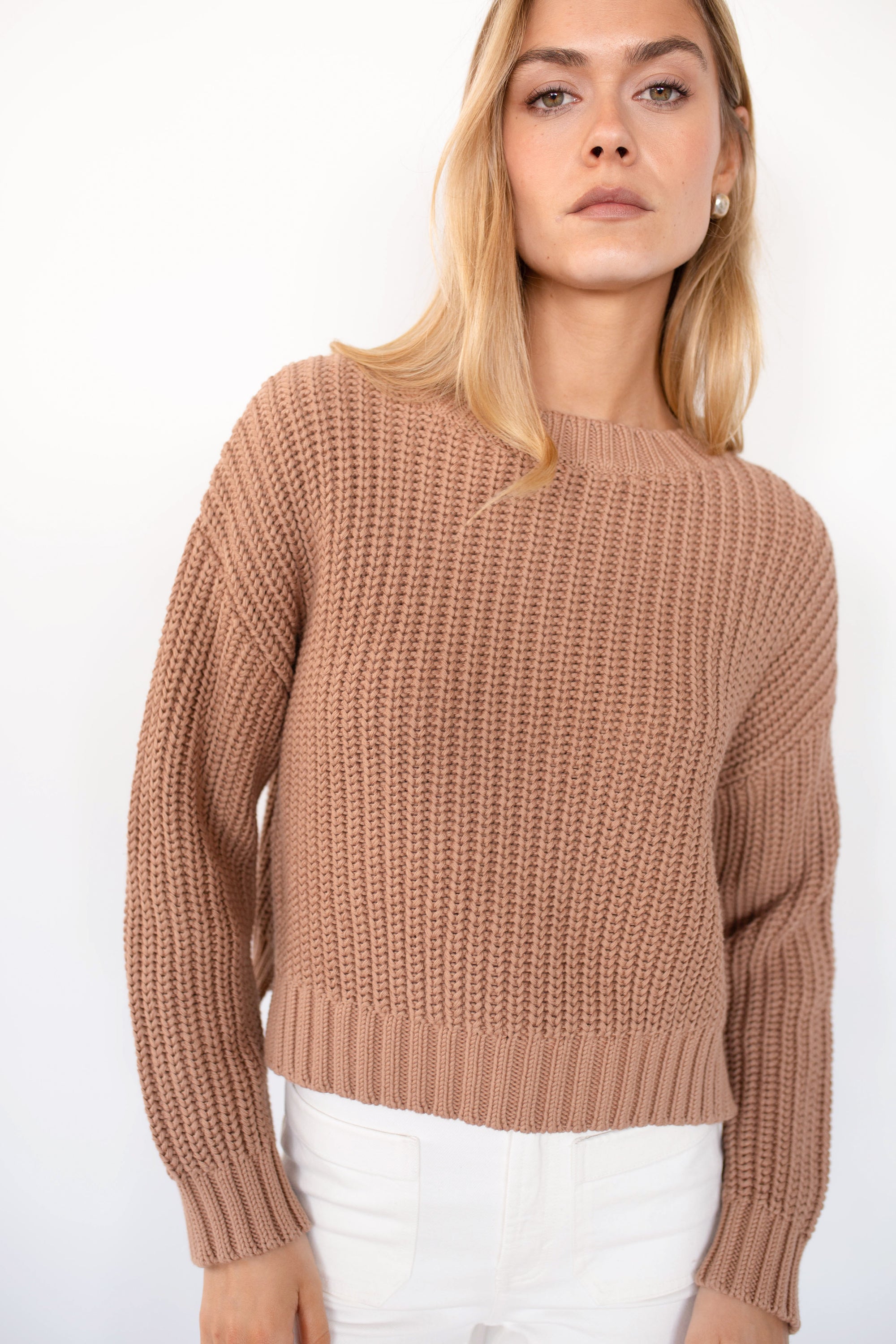 Cropped Beach Sweater - Camel
