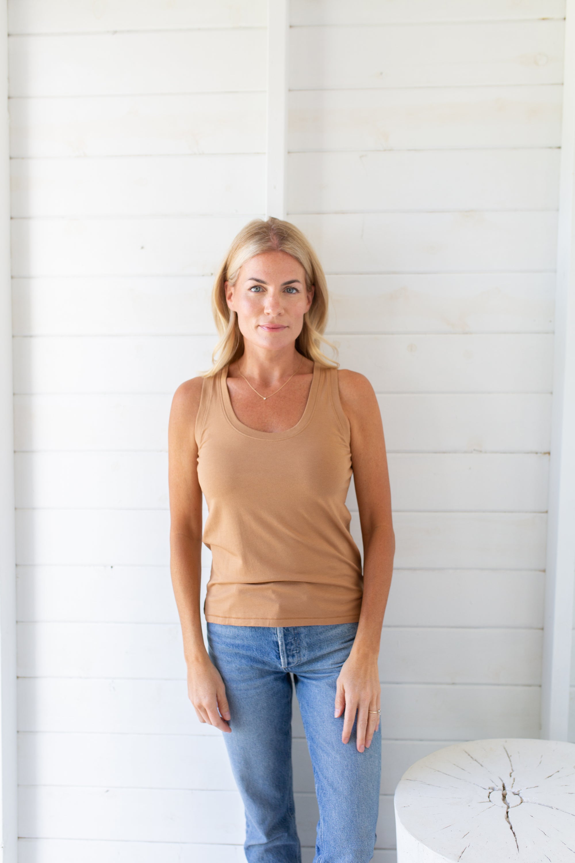 Soft Tee Scoop Tank - Camel